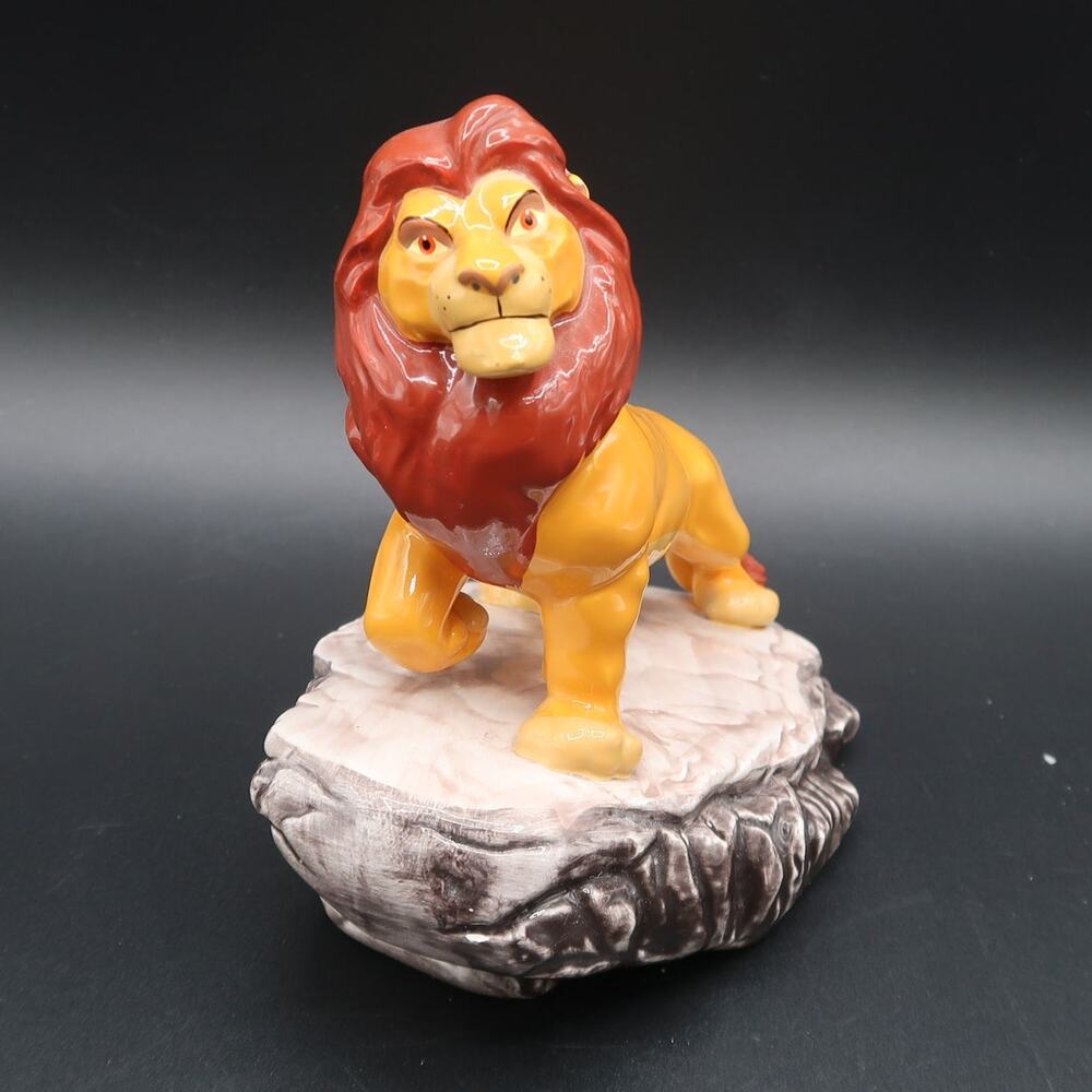 Disney The Lion King Mufasa on Pride Rock Ceramic Statue 5 in Taiwan Vintage